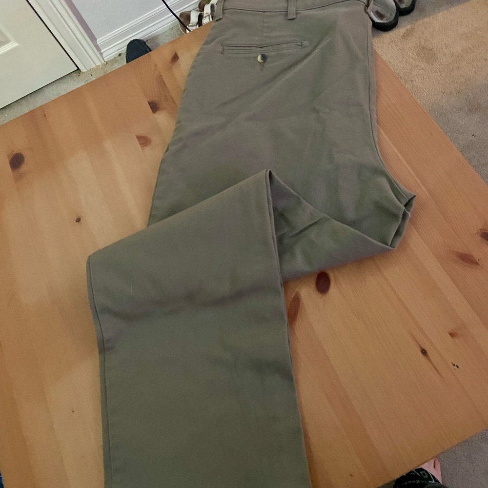 khaki pants